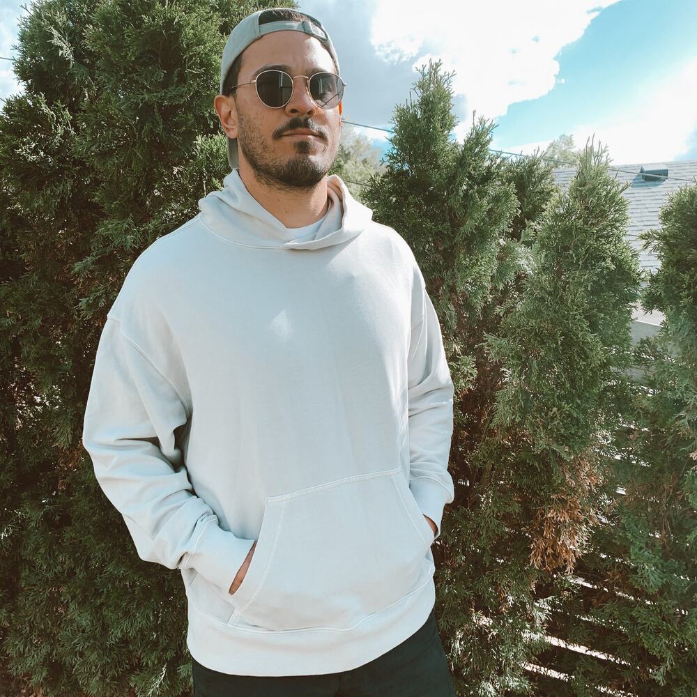 NWT American Eagle Relaxed Fit Hoodie Sweatshirt Silver Gray Size Medium